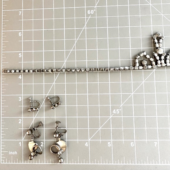 Antique Deco Rhinestone Necklace & Earrings - Picture 10 of 13